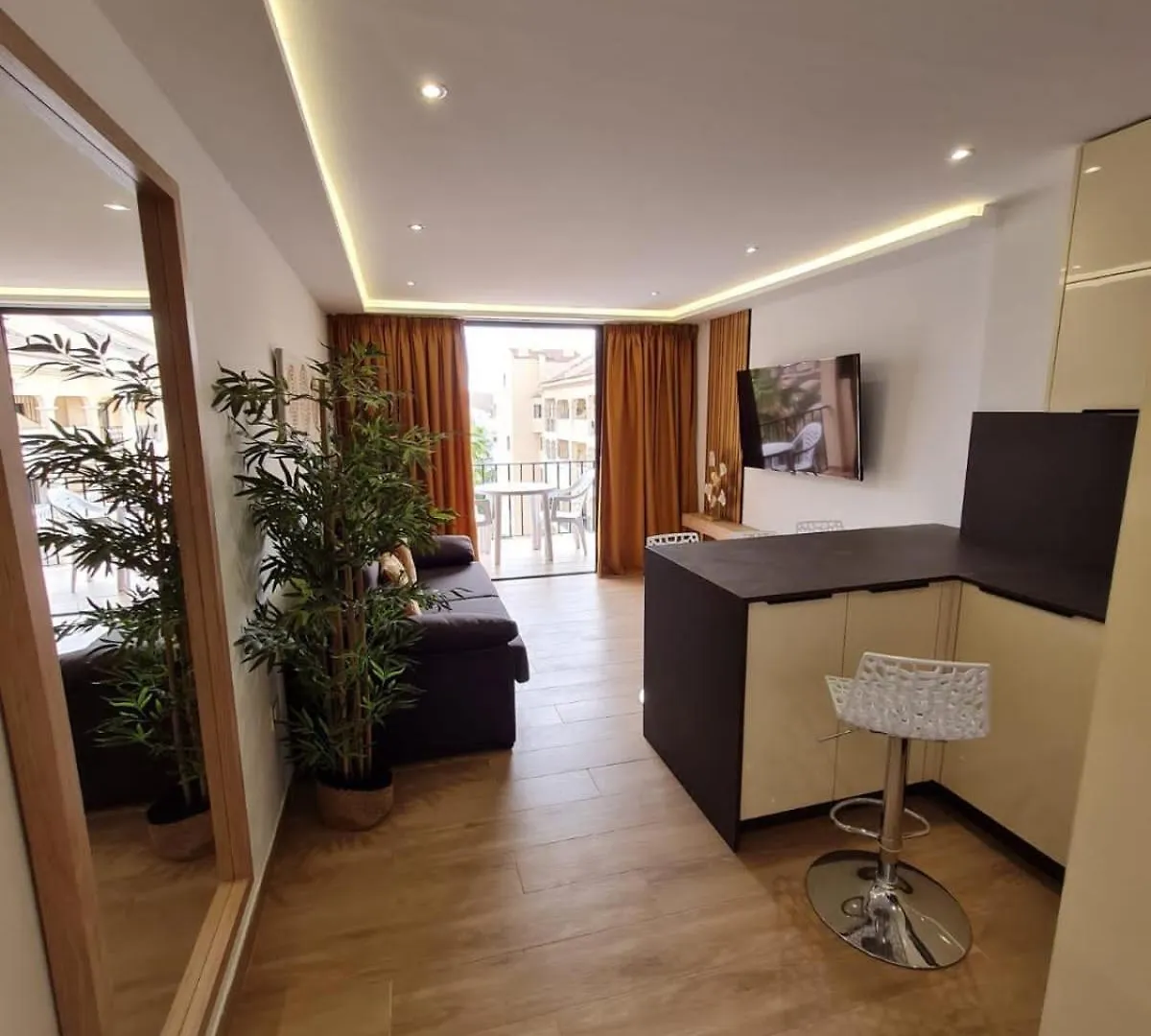 Apartment Deluxe Apart Castle Harbour Los Cristianos